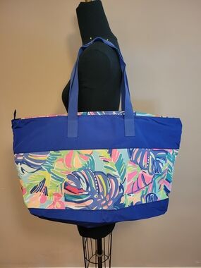 Lilly Pulitzer Blue Tropical Print Oversixed Beach Tote Bag